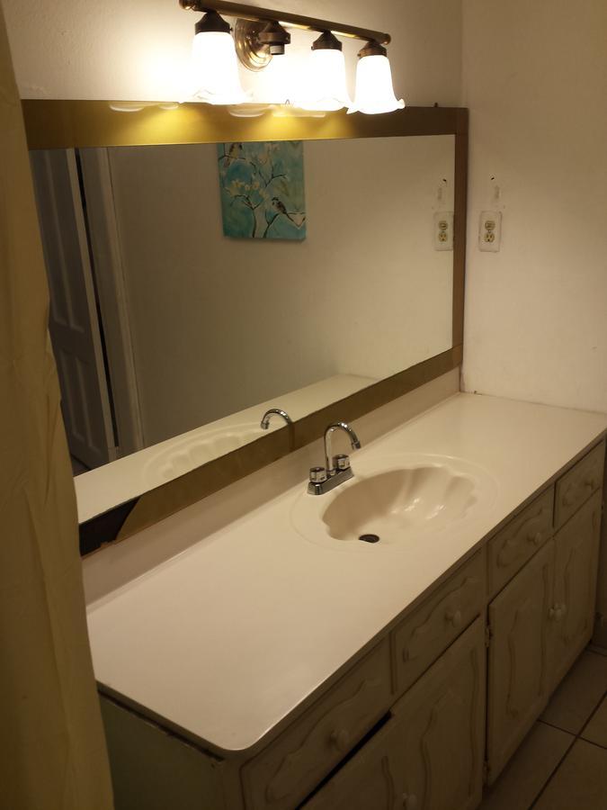 Hostal Aqui Me Quedo San Pedro Sula Eksteriør billede